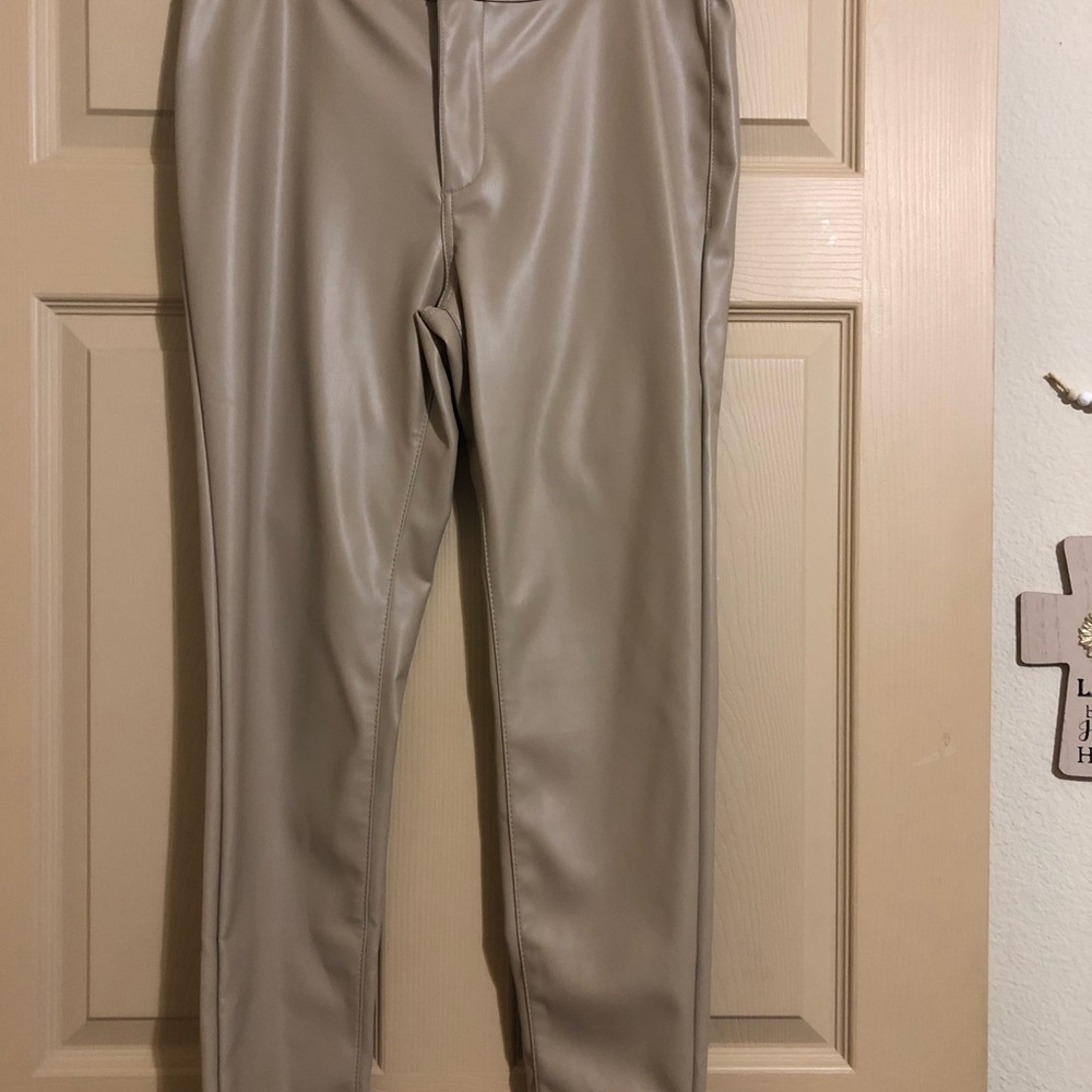 New Women’s Faux leather slacks